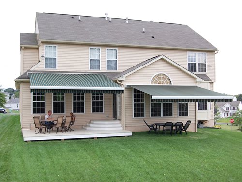 retractable awning